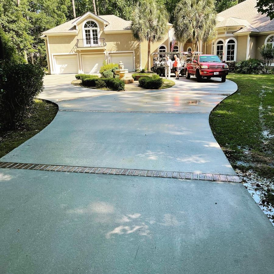 Driveway / Concrete Surface Cleaning in Bluffton, SC
